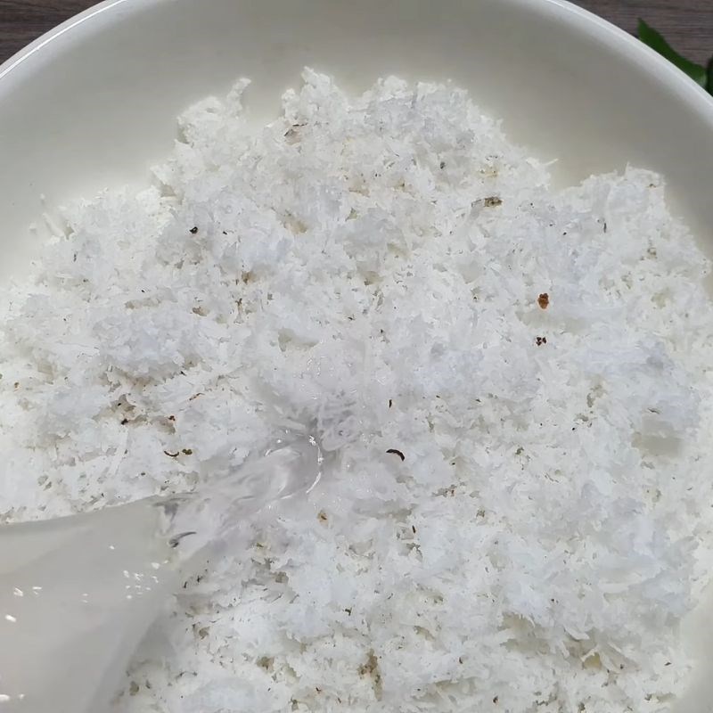 Bước 5 Làm nước cốt dừa béo ngậy Chè trôi nước bằng bột năng