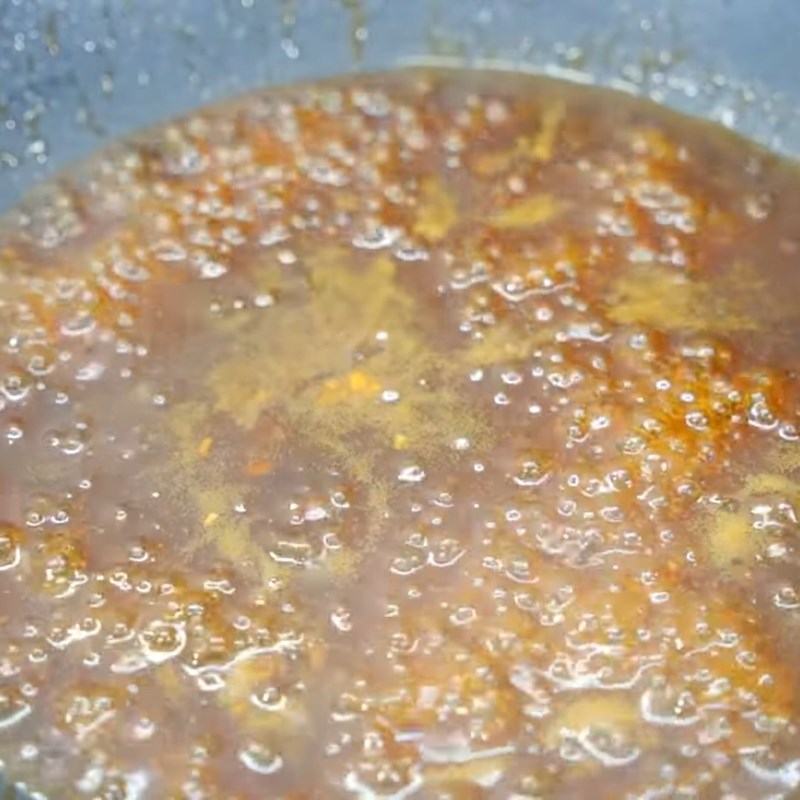 Bước 3 Làm sốt chua ngọt bằng me đậm đà Sườn xào chua ngọt mềm ngon