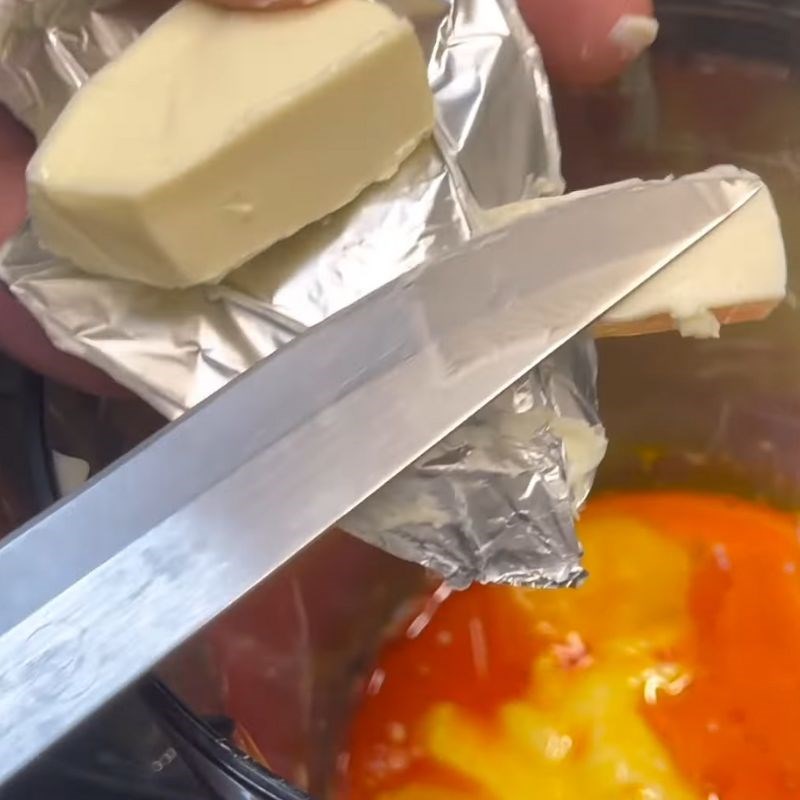 Bước 1 Làm sốt phô mai béo ngậy Sốt phô mai nướng tôm