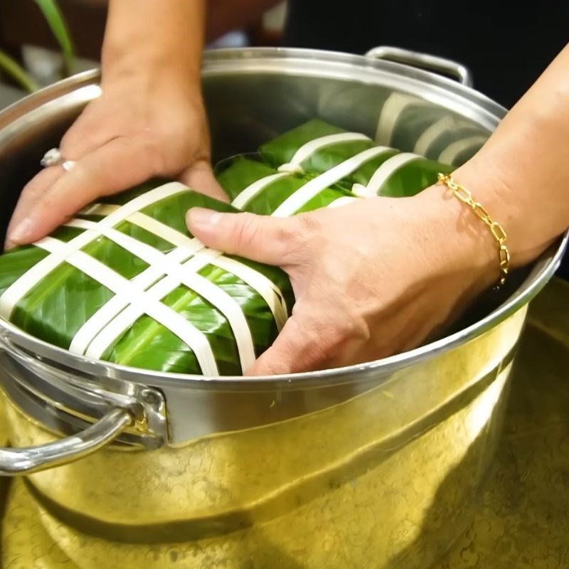Bước 6 Luộc bánh Bánh chưng bằng khuôn thông minh
