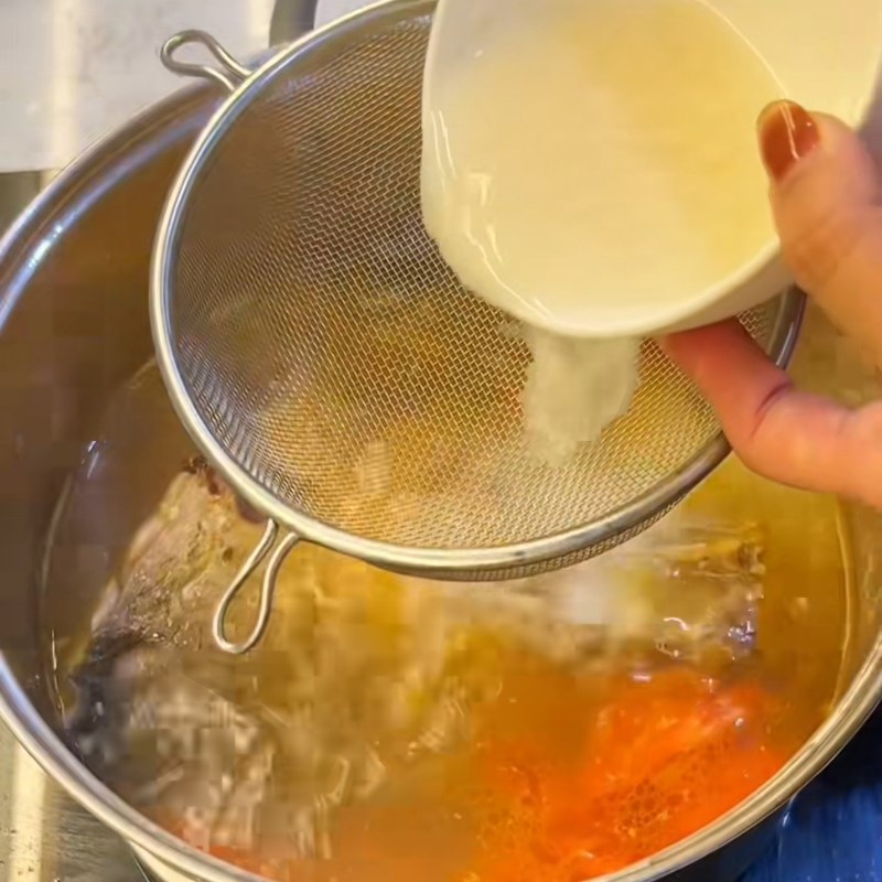 Bước 4 Nấu canh Canh cá dọc mùng mẻ