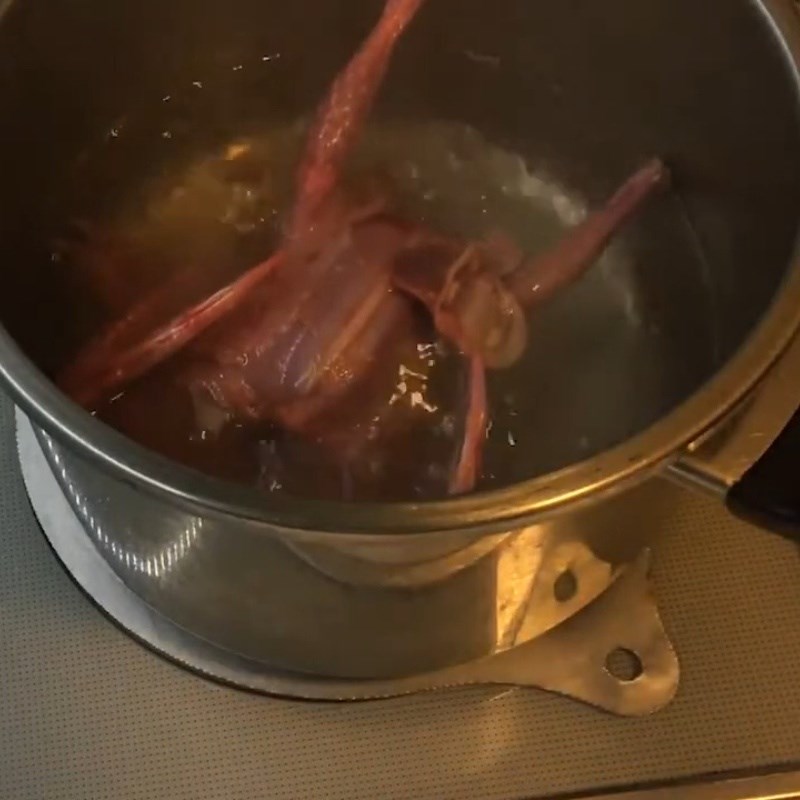 Bước 4 Nấu cháo chim bồ câu đậu xanh hạt sen Cháo chim bồ câu