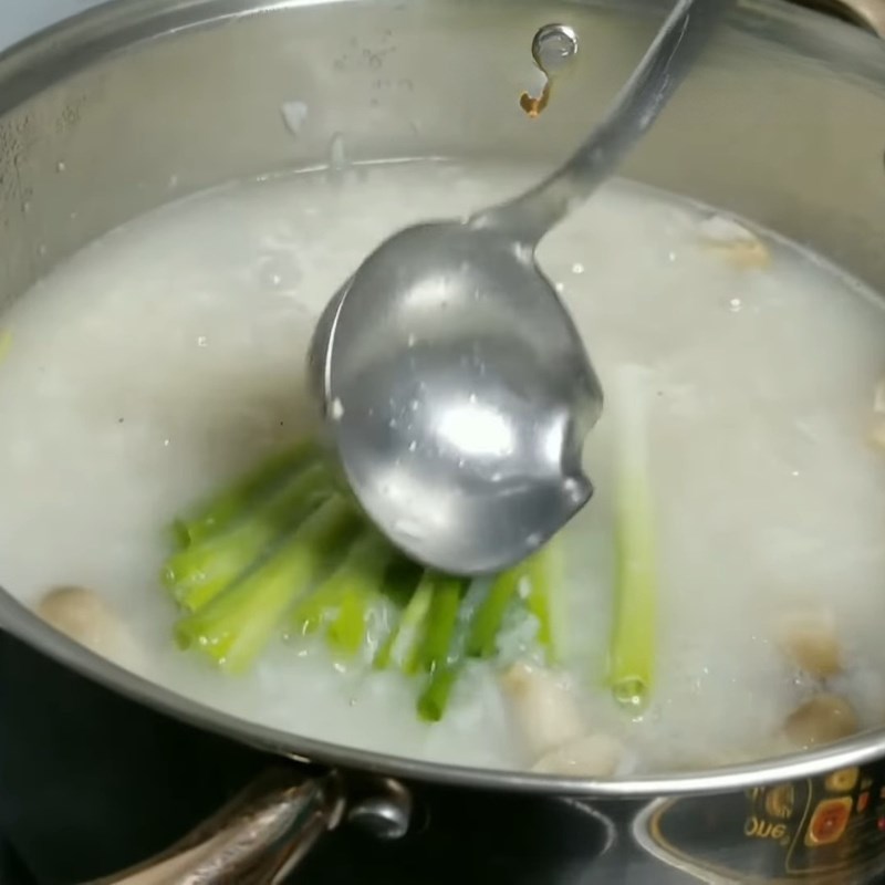Bước 4 Nấu cháo dinh dưỡng với nấm rơm (tùy chọn) Cháo hàu ngon không tanh