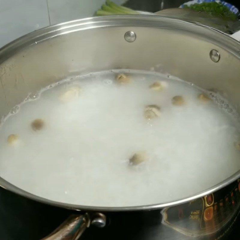 Bước 4 Nấu cháo dinh dưỡng với nấm rơm (tùy chọn) Cháo hàu ngon không tanh