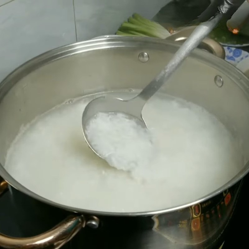 Bước 4 Nấu cháo dinh dưỡng với nấm rơm (tùy chọn) Cháo hàu ngon không tanh