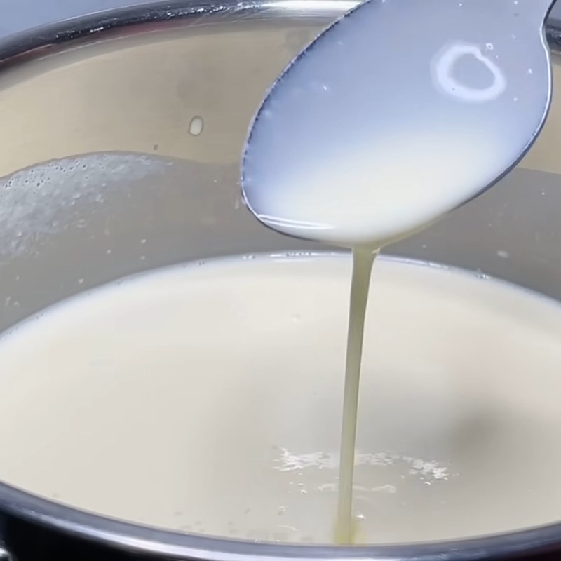 Bước 2 Nấu nước cốt chè Thái Nước cốt chè Thái