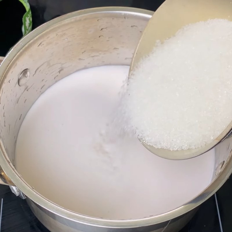 Bước 5 Nấu nước cốt dừa lá dứa Chè thập cẩm nước cốt dừa