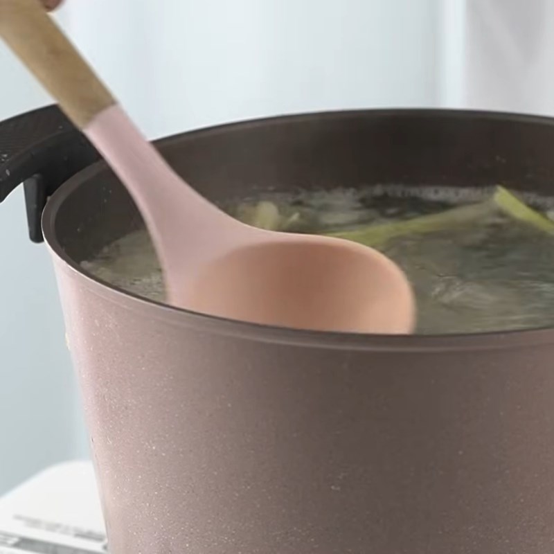 Bước 3 Nấu nước dùng lẩu Lẩu gà miền Bắc