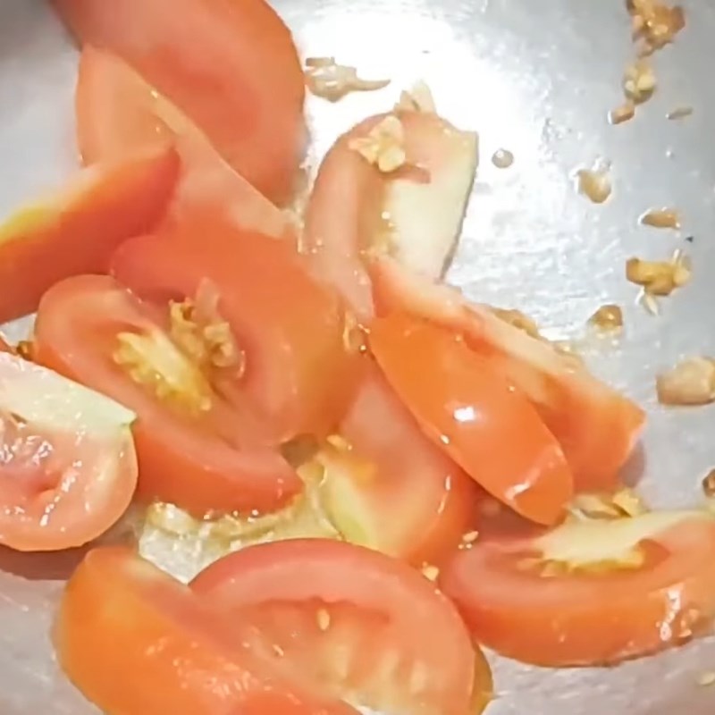 Bước 4 Nấu nước lẩu cua đồng Lẩu cua đồng miền Nam