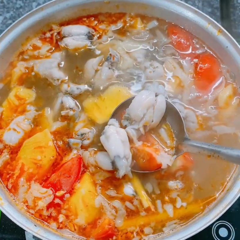 Bước 3 Nêm nếm gia vị cho nước lẩu Lẩu ếch chua cay