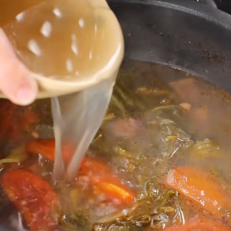 Bước 3 Ninh mềm dẻ sườn bò Dẻ sườn bò nấu dưa chua