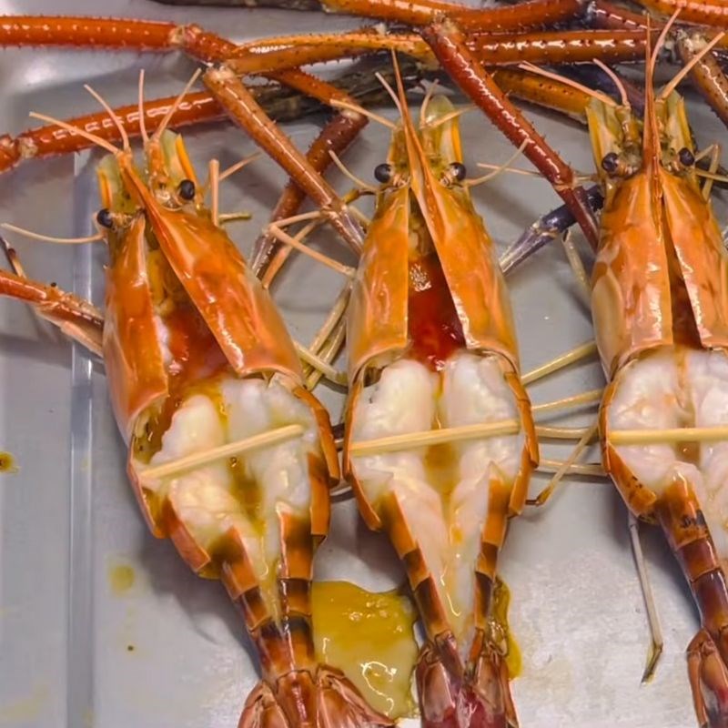 Bước 3 Nướng tôm lần 1 với lò nướng Sốt phô mai nướng tôm