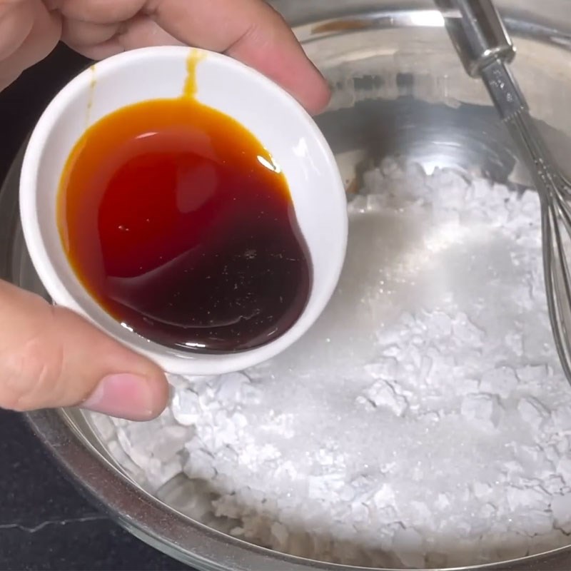 Bước 1 Pha bột gạo chiên giòn Bánh chuối chiên phồng rỗng ruột