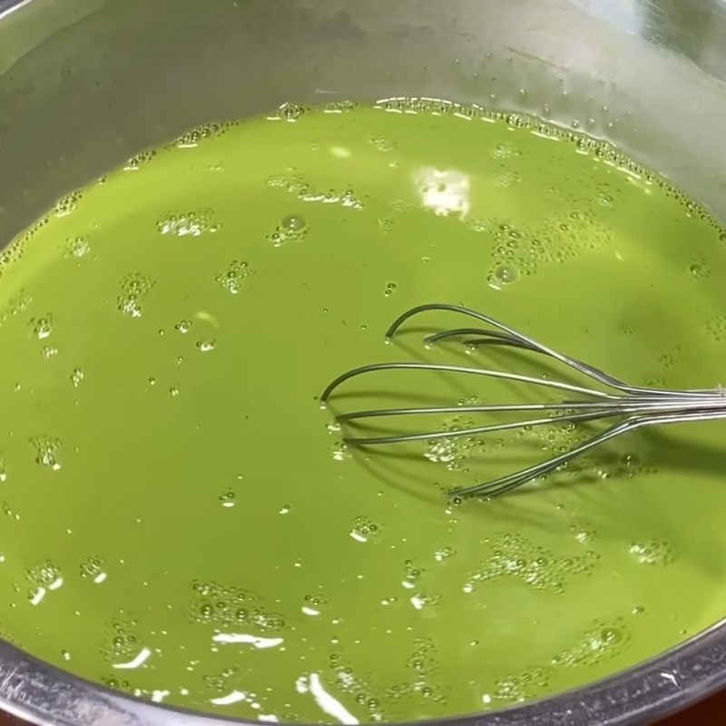 Bước 3 Pha bột lớp lá dứa Bánh khoai mì hấp