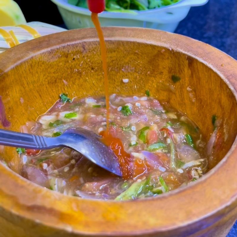 Bước 2 Pha chế nước sốt Thái chua cay đậm đà Tré trộn