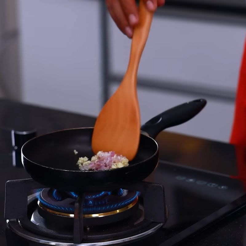 Bước 2 Pha chế và nấu sốt ướp thịt nướng than hoa Thịt nướng than hoa