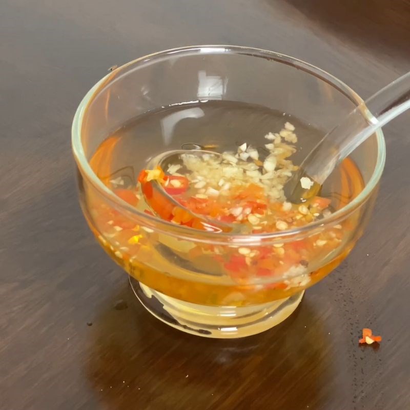 Bước 5 Pha nước chấm bánh cuốn chua ngọt Bánh cuốn bằng bột gạo