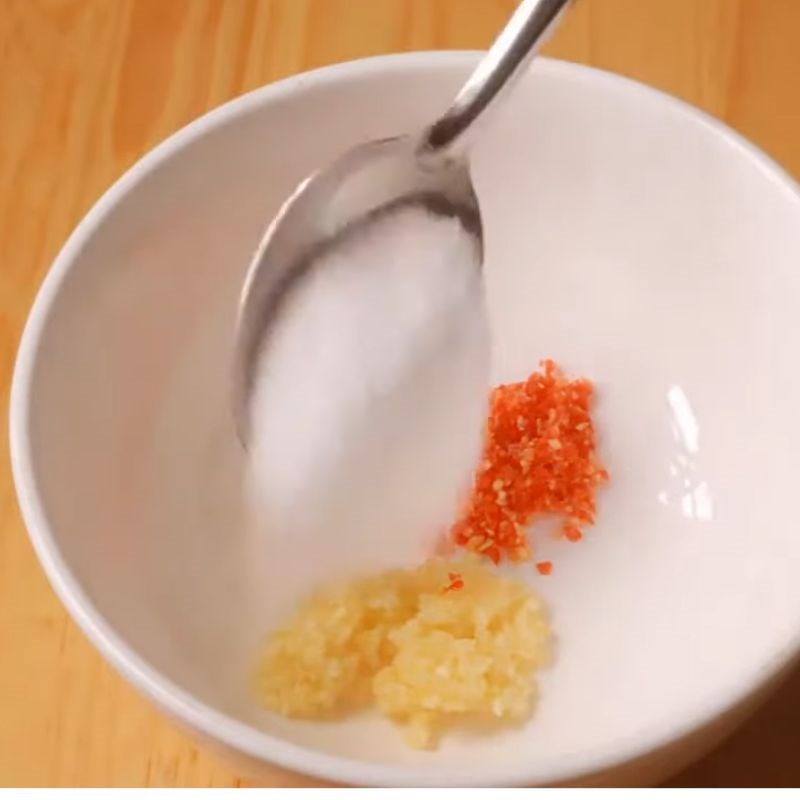 Bước 2 Pha nước chấm chua ngọt Nước mắm ăn bánh ướt