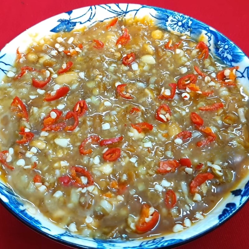 Bước 6 Pha nước chấm gà xào lăn sả ớt Gà chọi xào lăn