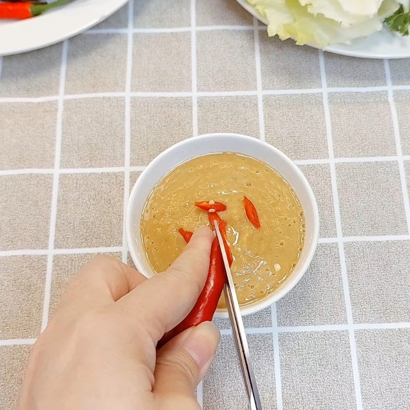 Bước 4 Pha nước chấm ngon Bánh tráng cuốn thịt heo