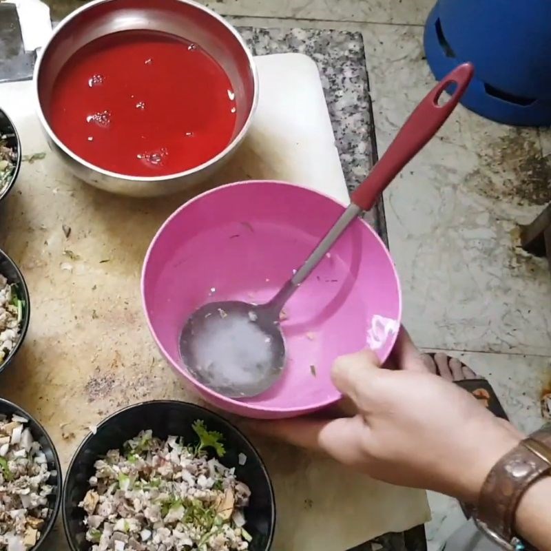 Bước 4 Pha nước hãm tiết canh ngan Tiết canh ngan