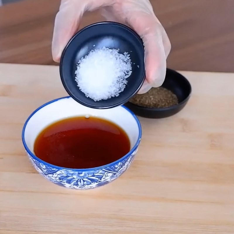 Bước 4 Pha nước mắm ướp thịt Nem chạo Ninh Bình