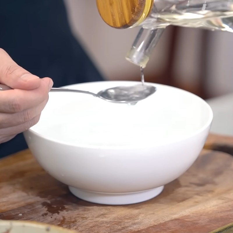 Bước 4 Pha nước muối sung chua ngọt để lâu Muối sung chua ngọt