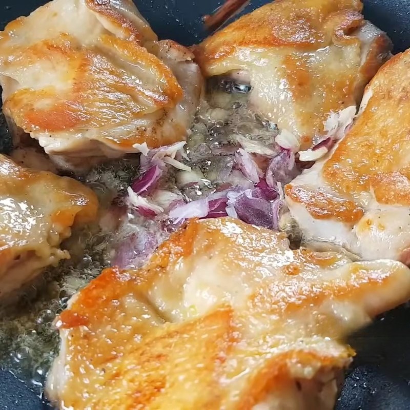 Bước 5 Rim gà với sốt Gà xào chua ngọt