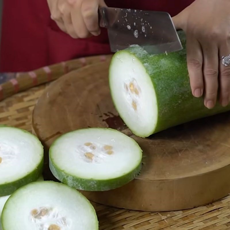 Bước 1 Sơ chế bí đao và mía chuẩn bị nấu trà Trà bí đao tươi