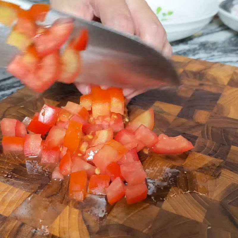 Bước 1 Sơ chế cá chim và nguyên liệu Cá chim sốt cà chua