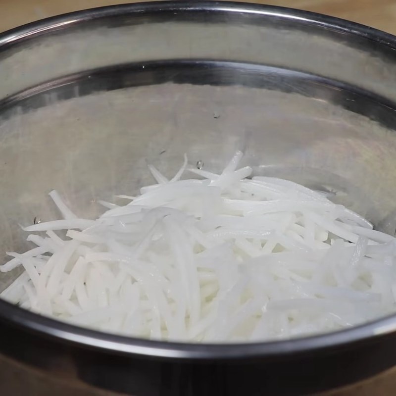 Bước 2 Sơ chế cà rốt và củ cải trắng Đồ chua ăn cơm tấm