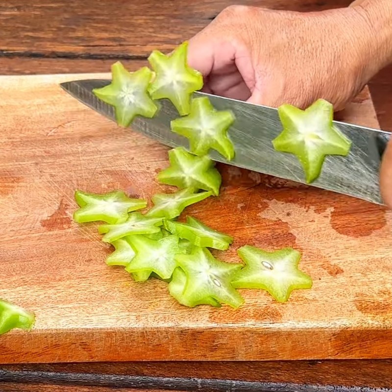 Bước 2 Sơ chế các nguyên liệu còn lại Ngan tái chanh