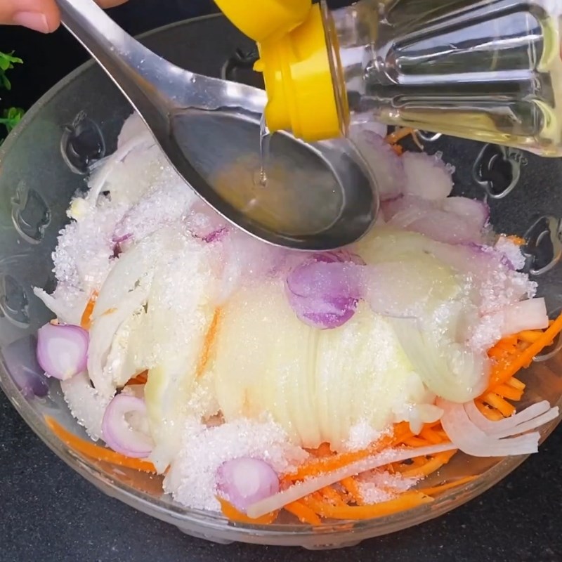 Bước 4 Sơ chế các nguyên liệu khác Cháo gà nguyên con