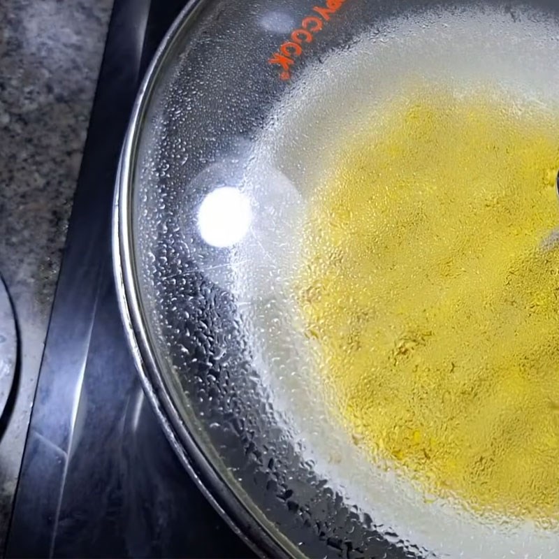 Bước 1 Sơ chế đậu xanh và bún tàu chả ram chay