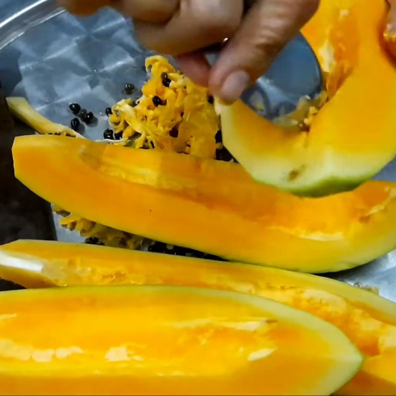 Bước 1 Sơ chế đu đủ xanh và cà rốt Đu đủ ngâm nước mắm