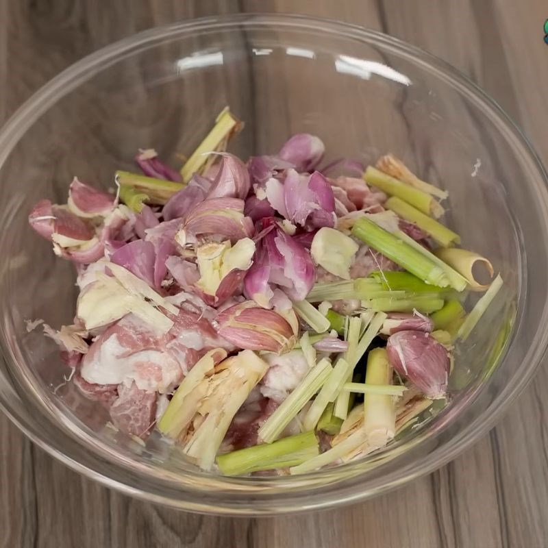 Bước 2 Sơ chế gia vị ướp thịt Bún trộn thịt nướng