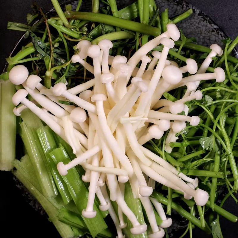 Bước 5 Sơ chế hải sản tươi sống và rau ăn lẩu lẩu thái hải sản