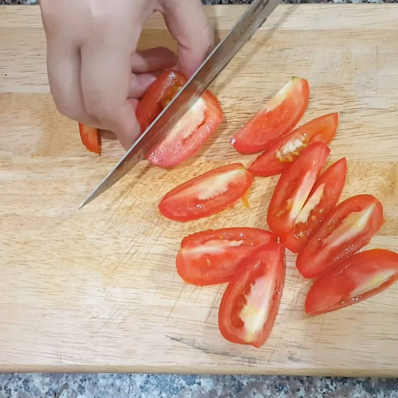 Bước 1 Sơ chế hàu sữa và các nguyên liệu khác canh chua hàu sữa