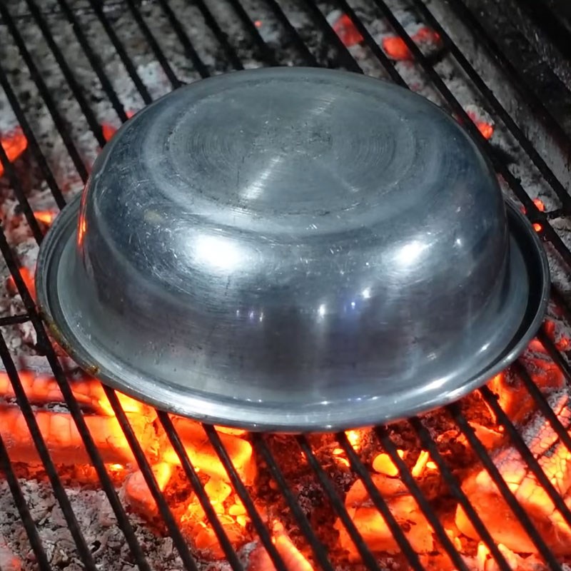 Bước 4 Sơ chế hàu tươi và nướng sơ sốt phô mai nướng hàu