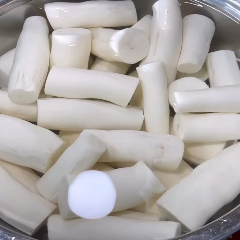 Bước 1 Sơ chế khoai mì Bánh khoai mì hấp