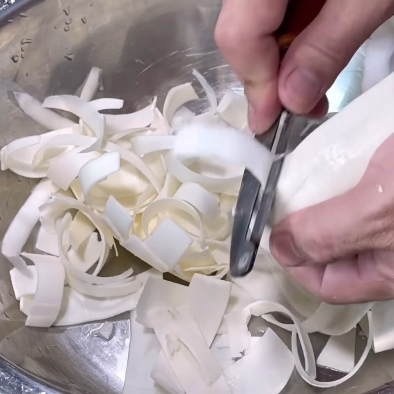 Bước 1 Sơ chế khoai mì Bánh khoai mì hấp