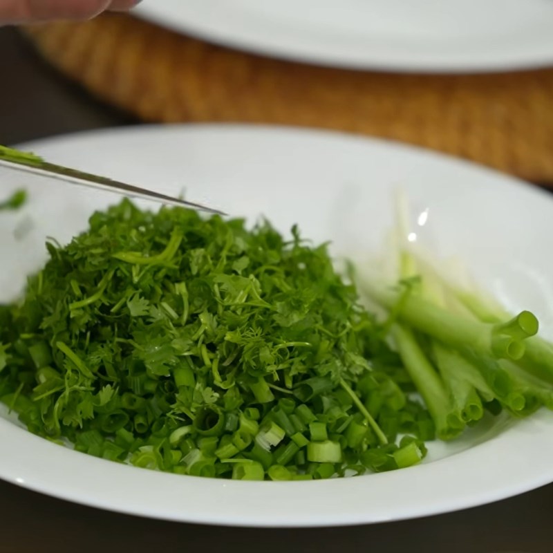 Bước 1 Sơ chế nguyên liệu chuẩn bị Cháo gà miền Bắc