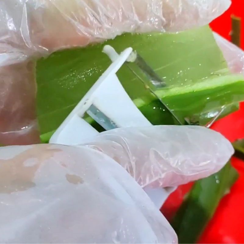 Bước 1 Sơ chế nha đam tươi giòn, không đắng Thạch nha đam