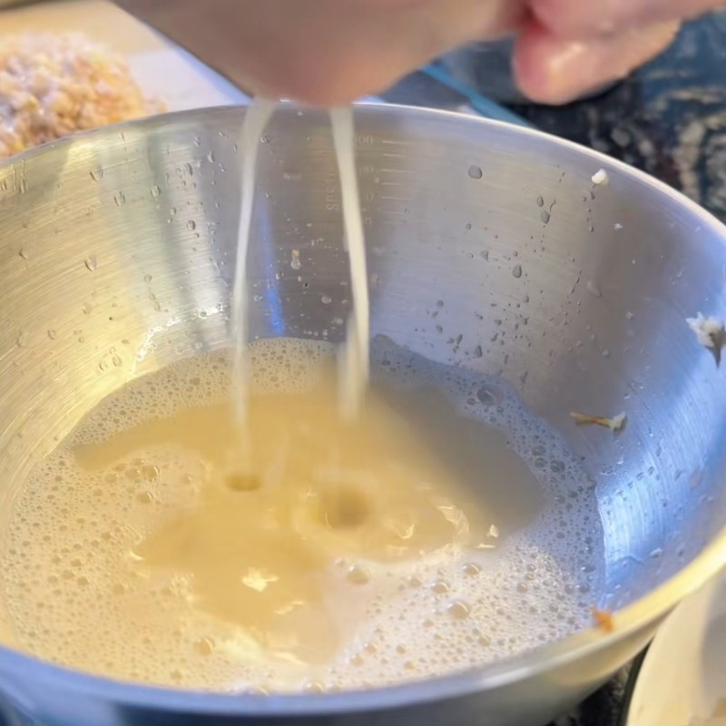 Bước 1 Sơ chế riềng, sả và tôm tươi Mắm tép chưng tôm thịt