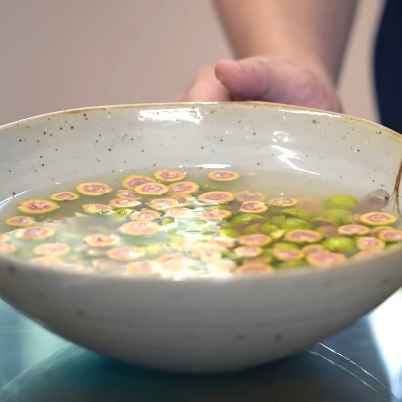 Bước 1 Sơ chế sung nếp Muối sung chua ngọt