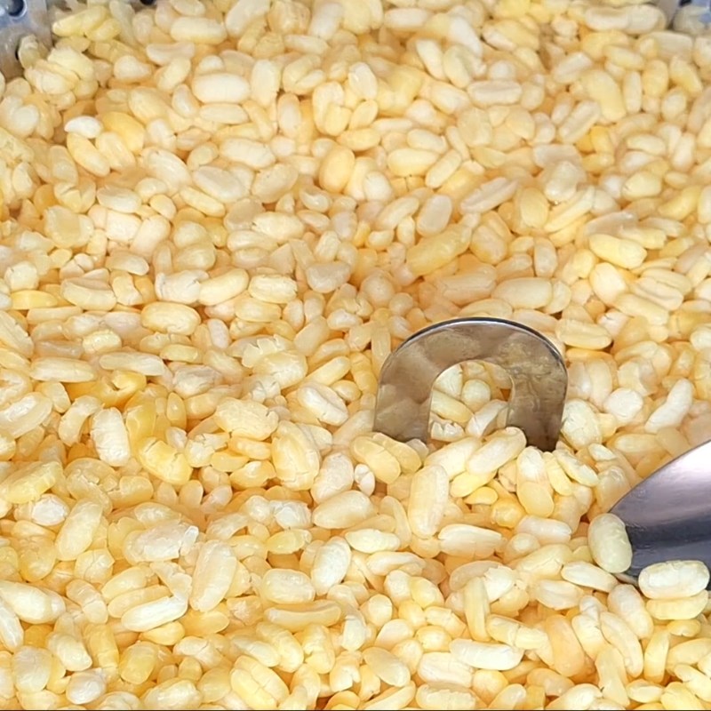 Bước 1 Sơ chế và hấp đậu xanh Chè cùi bưởi