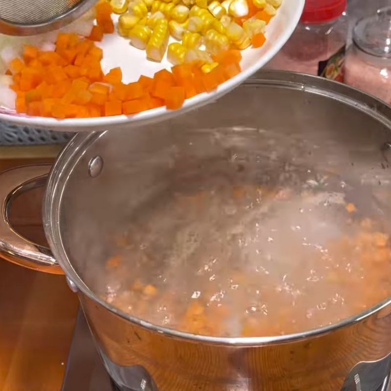 Bước 1 Sơ chế và luộc rau củ Chả giò hải sản sốt mayonnaise