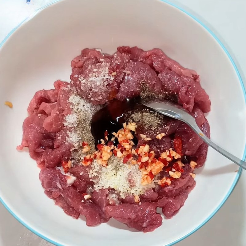 Bước 2 Sơ chế và ướp thịt bò Gỏi bò rau muống