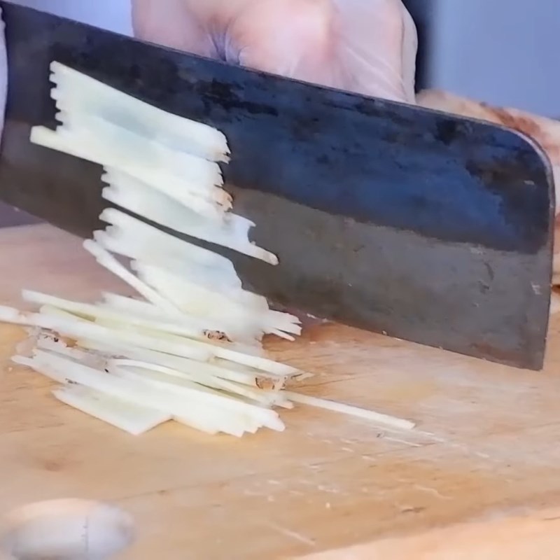 Bước 3 Sơ chế và xay gia vị nem chạo Nem chạo Ninh Bình