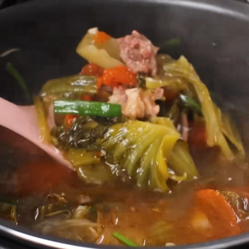 Bước 4 Thành phẩm Dẻ sườn bò nấu dưa chua